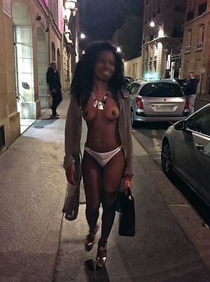 black girl exhibitionist